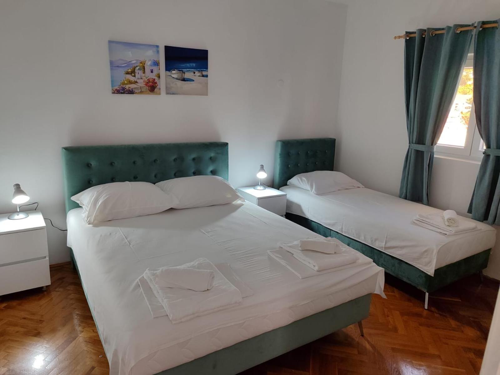 Iva Apartments Подаца Экстерьер фото