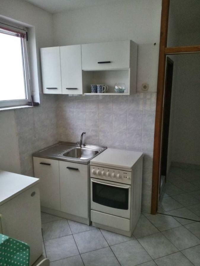 Iva Apartments Подаца Экстерьер фото